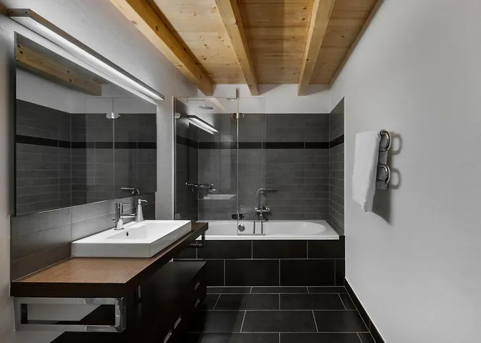 Cinq Moutons Орсьер