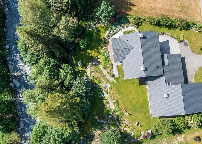 Cinq Moutons Шале Орсьер